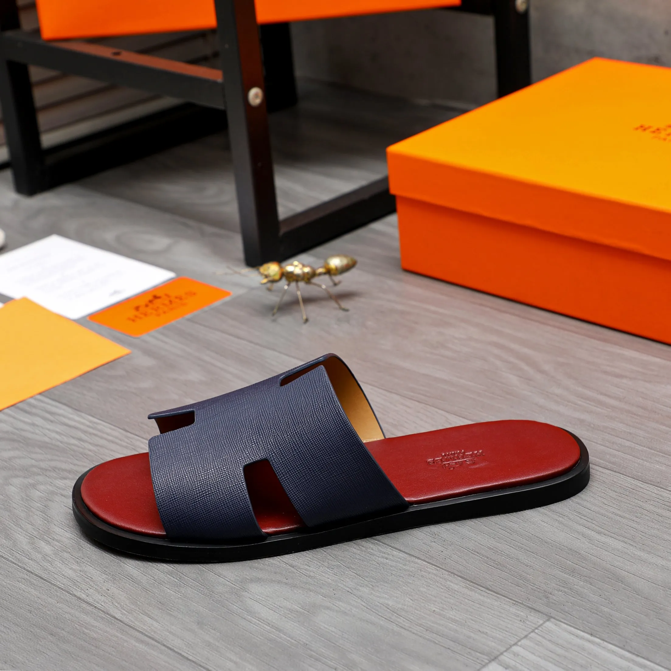 Men's shoes 💰280 Product trademark: Hermes "Hermes" slippers Regular size: 38-46 Product material: vertical grain cowhide upper, microfiber lining, original outsole